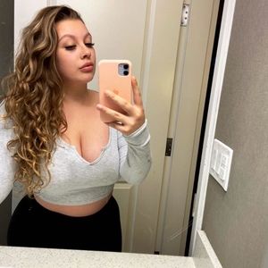 Meet your Posher, Marcella